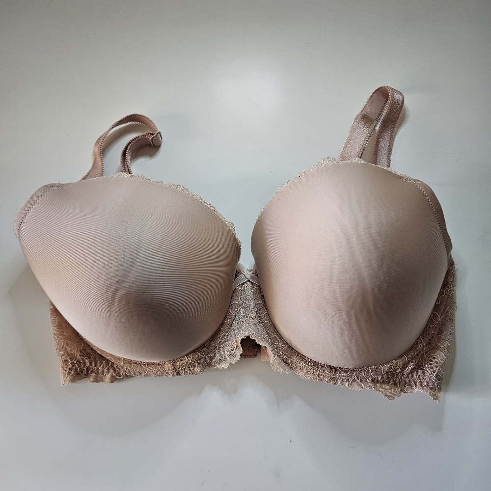 Victoria's Secret Dream Angels Lace Accent Underwire Bra